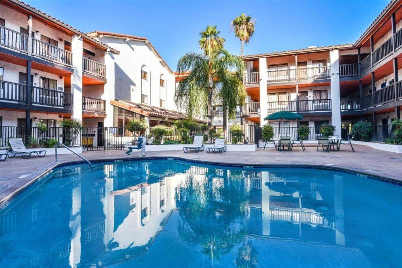 Motel 6 Ontario Ca Convention Center Airport Luaran gambar
